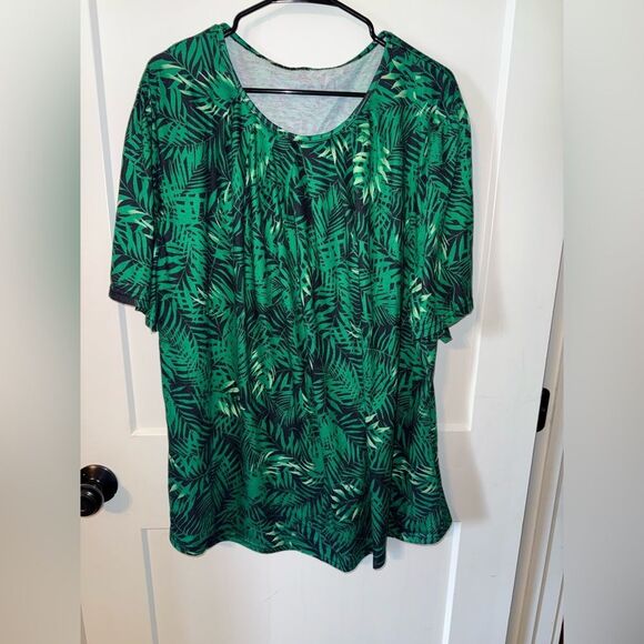 Green Pleated Short Sleeve Blouse - Picture 1 of 5